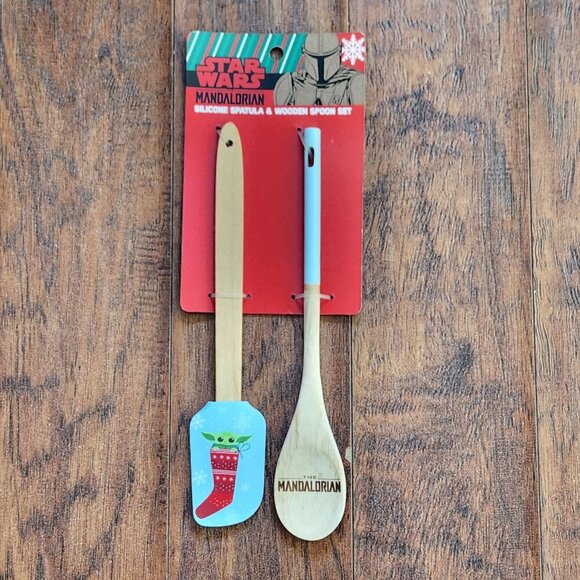 Star Wars Mandalorian Christmas 2PC Silicone Spatula Set Baking - Picture 2 of 4